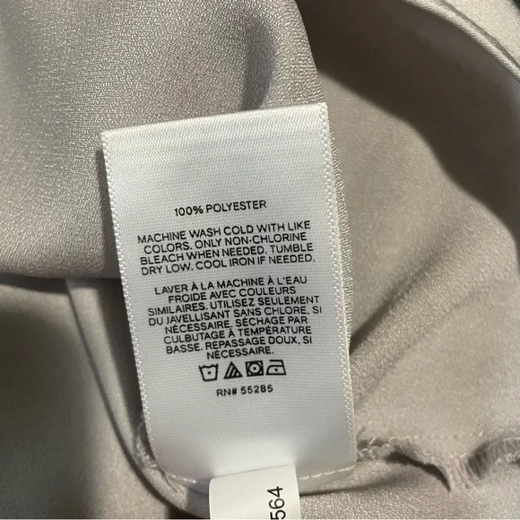 Like New Womans Express Silk Camisole - Picture 2 of 5